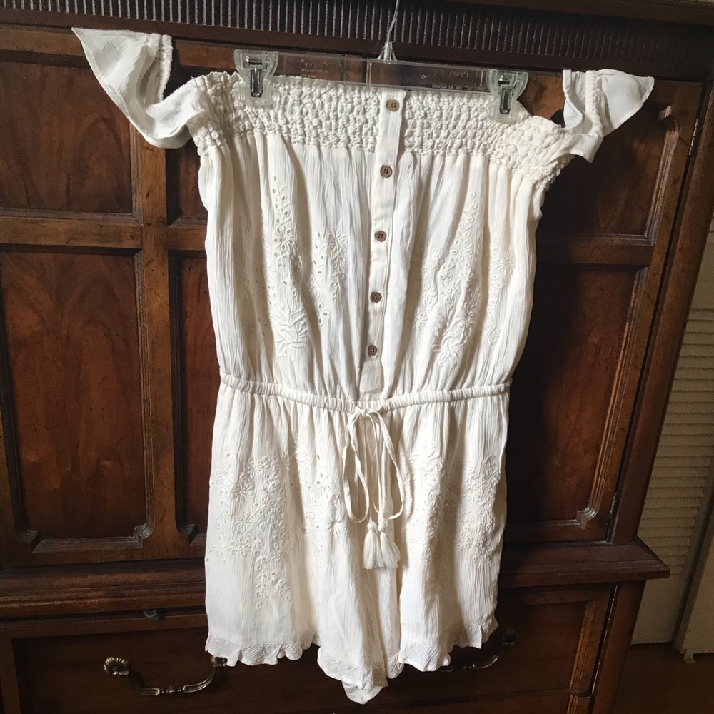 Cream Romper💟